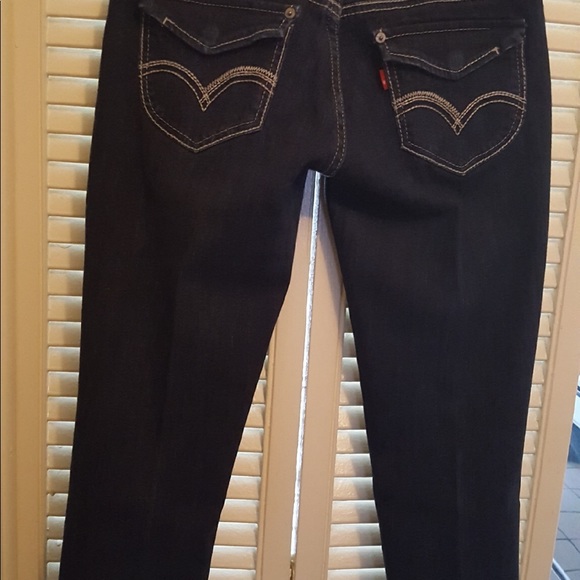 Levi’s - Picture 3 of 4